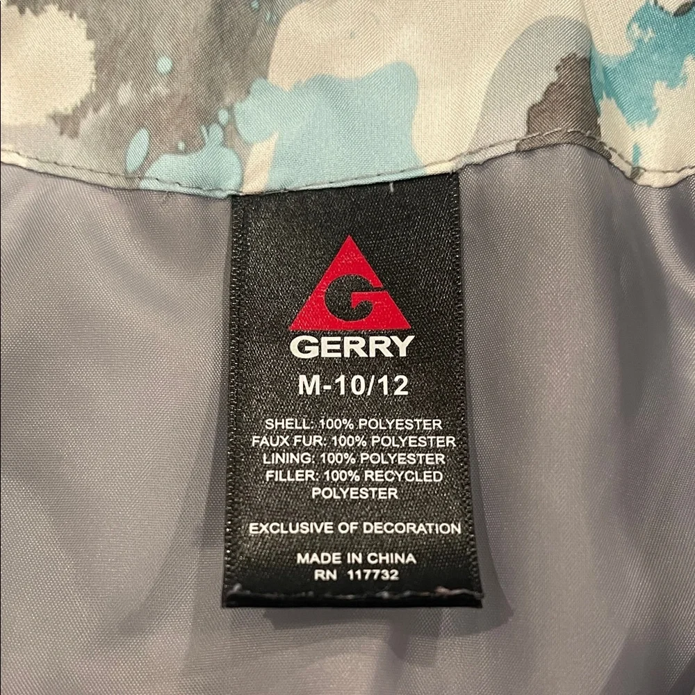 Gerry Weber Kids Puffer Jacket in Blue and White. Preloved